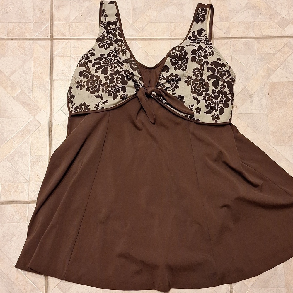 Q women's It Figures brown 1 piece plus size swimsuit 24W